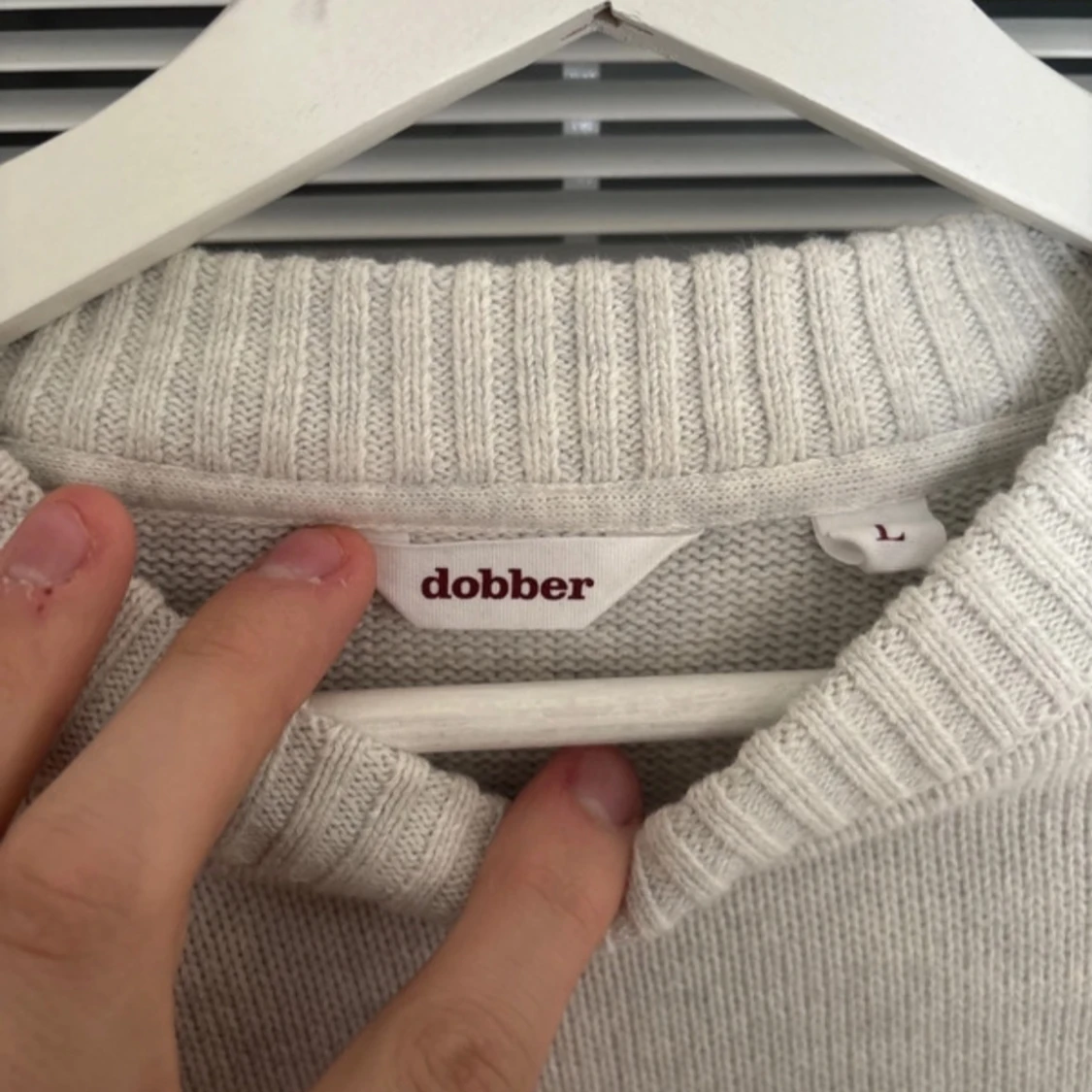 Beige stickad tröja från Dobber - 1