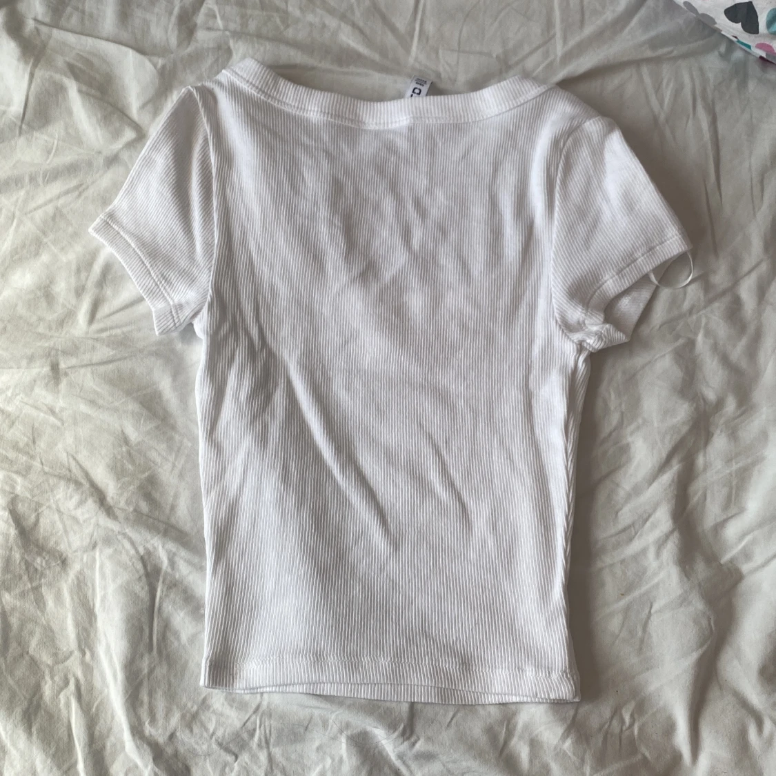 Vit ribbad croppad topp - 2