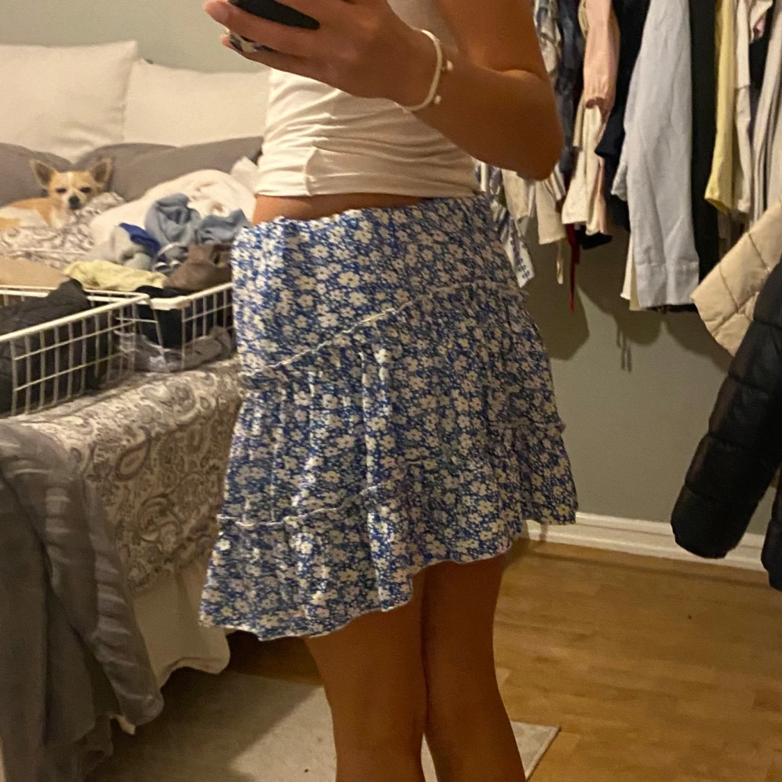 Blommig blå volangkjol - 1