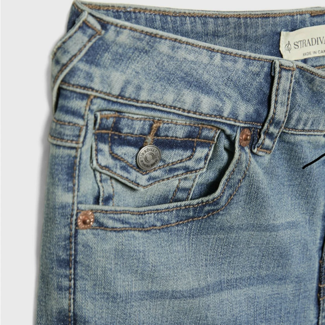 Bootcut jeans från Stradivarius - 2