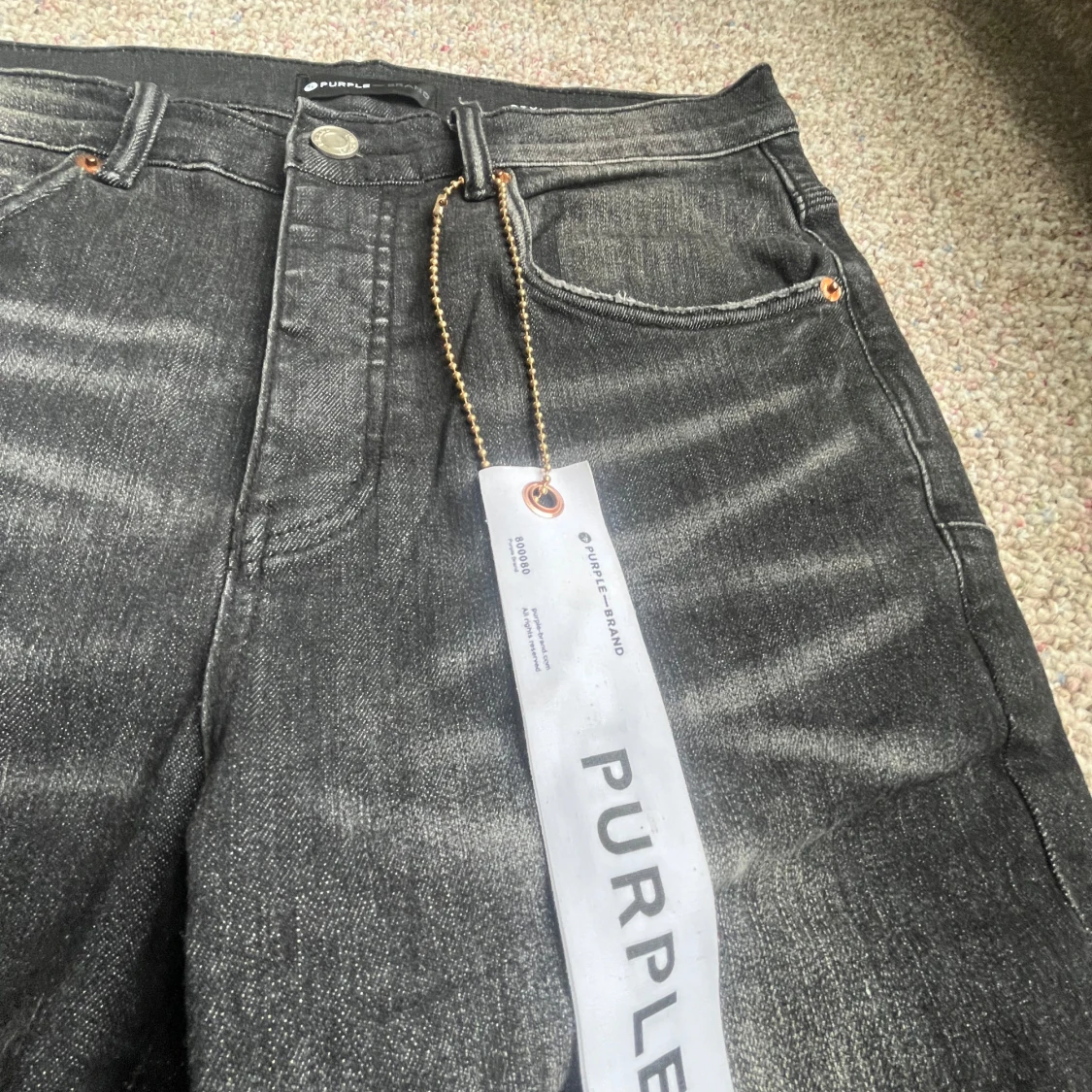 Svarta jeans från Purple Brand med slitningar - 2