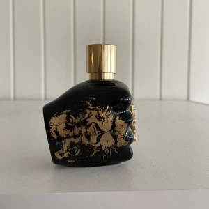 Diesel Parfym  - Säljer en Diesel parfym med 35 ml 
