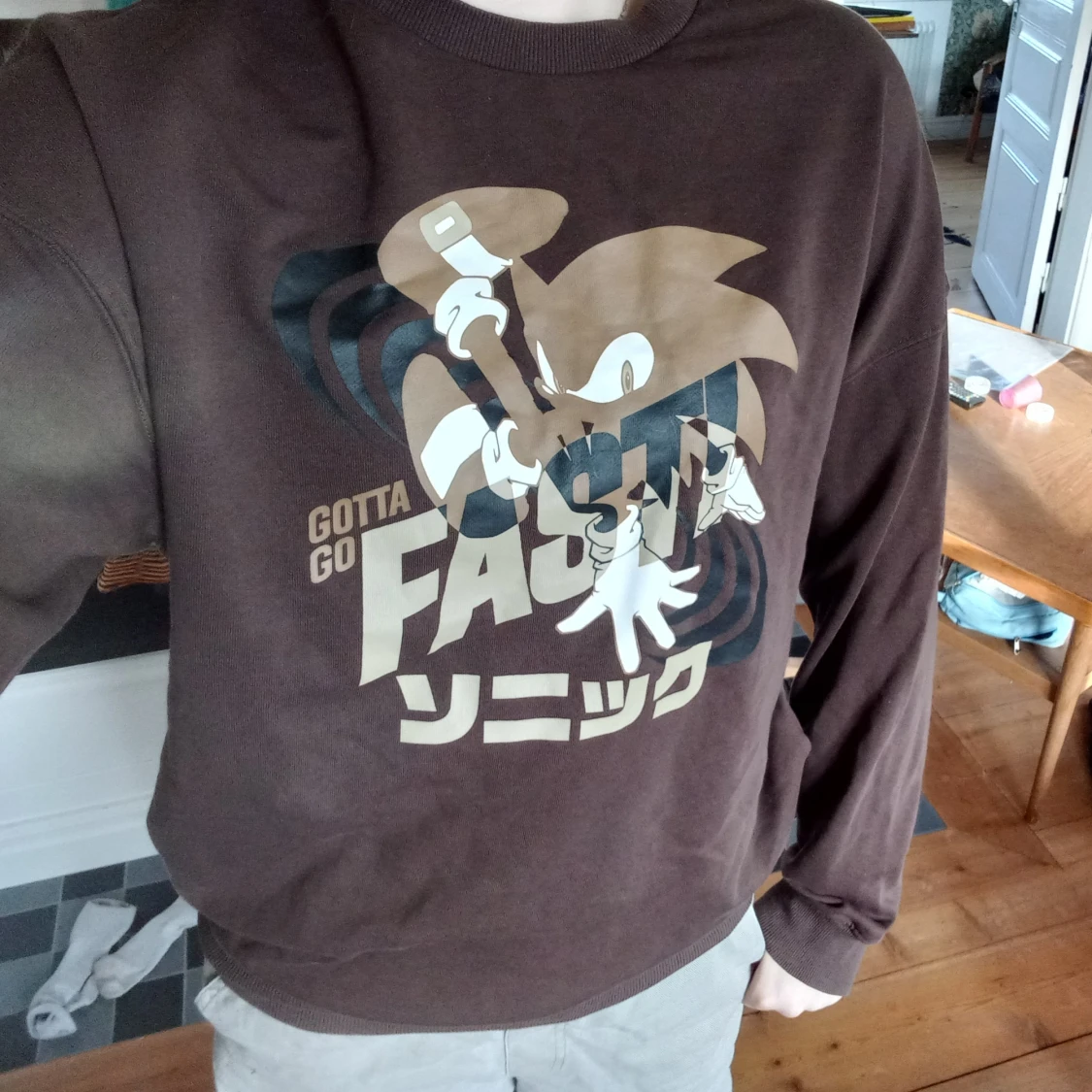 brun sonic tröja