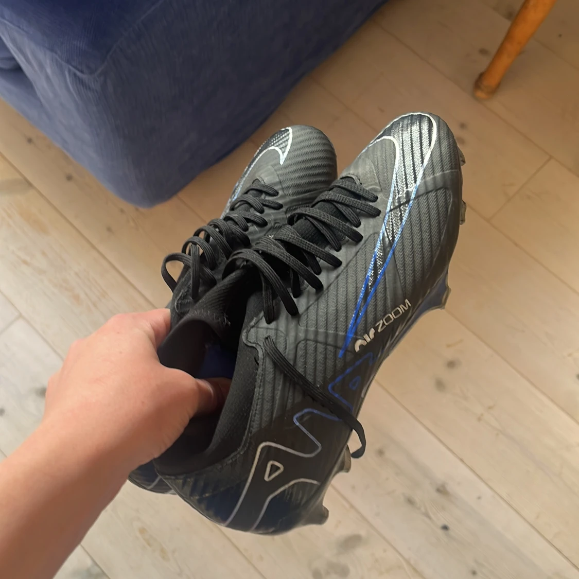 Svarta Nike Air Zoom fotbollsskor - 1