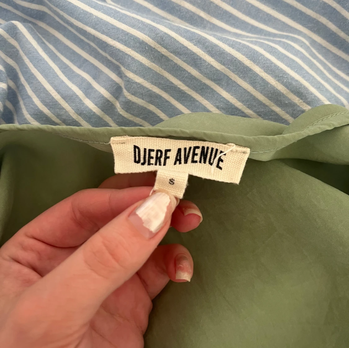 Ljusgrön tunn kofta från Djerf Avenue - 2