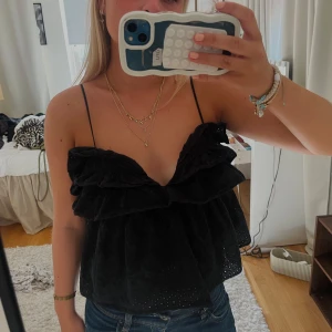 Zara topp - Supergulligt linne från Zara, storlek XS💕