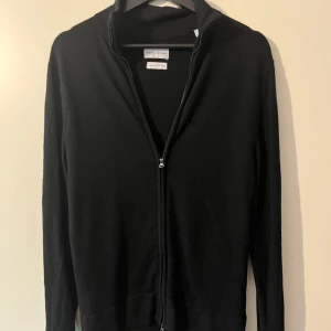 These glory days  - Säljer denna fullzip storlek S. säljer för den e för liten !