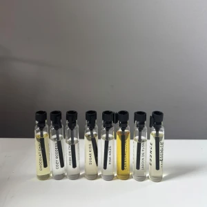 Essnce testers - Säljer 8 st testers från essnce. Det som säljs är chocolate chaud, cozy goddess, high on chai, sugar kiss, pink haze, carashmellow, jardin de flora och vanilla sass’. Hör av dig vid frågor!