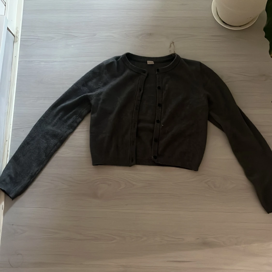 Mörkgrå kofta från Lindex
