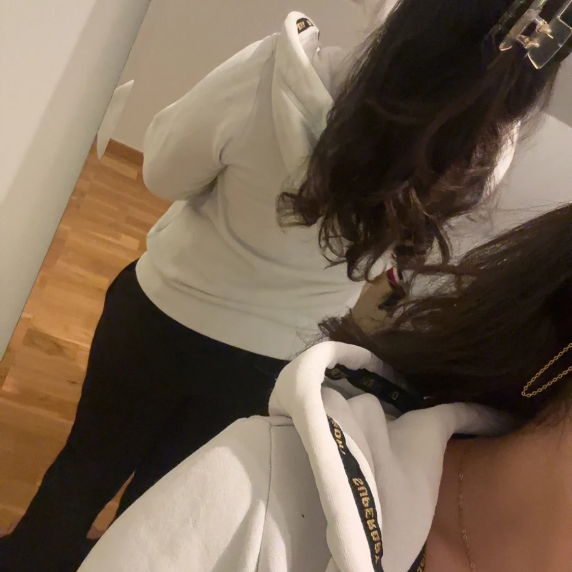 Vit hoodie från Superdry med dragkedja - 2