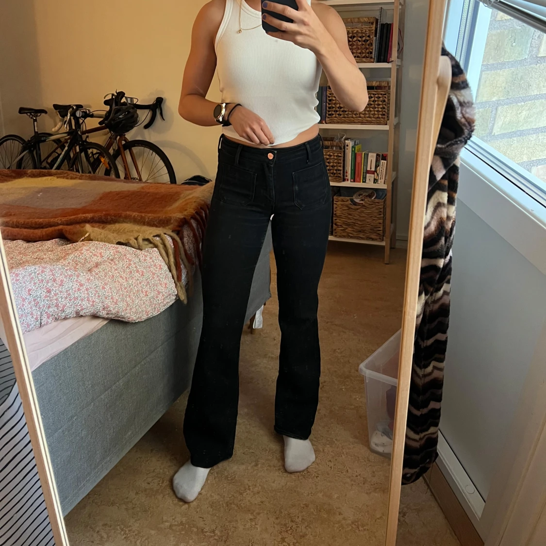 Svarta bootcut jeans från Wrangler - 1