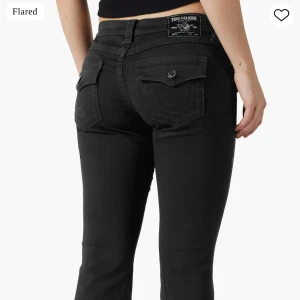 Söker true religion jeans  - Söker de här true religion jeansen i modellen joey, storlek 23.