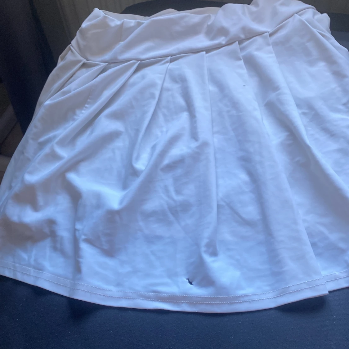 Vit plisserad kjol från Shein - 4