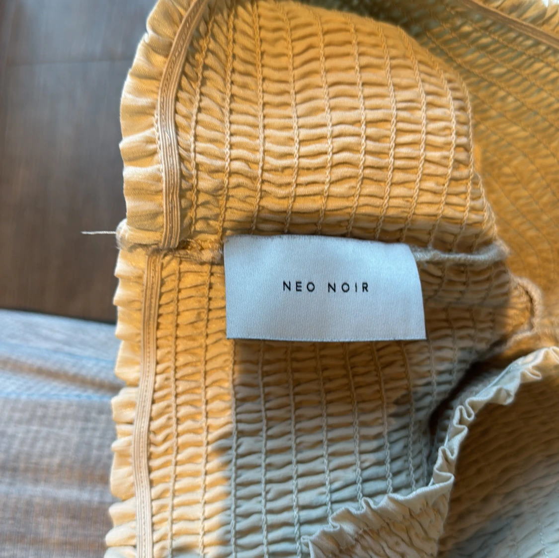 Beige volangkjol från Neo Noir - 2