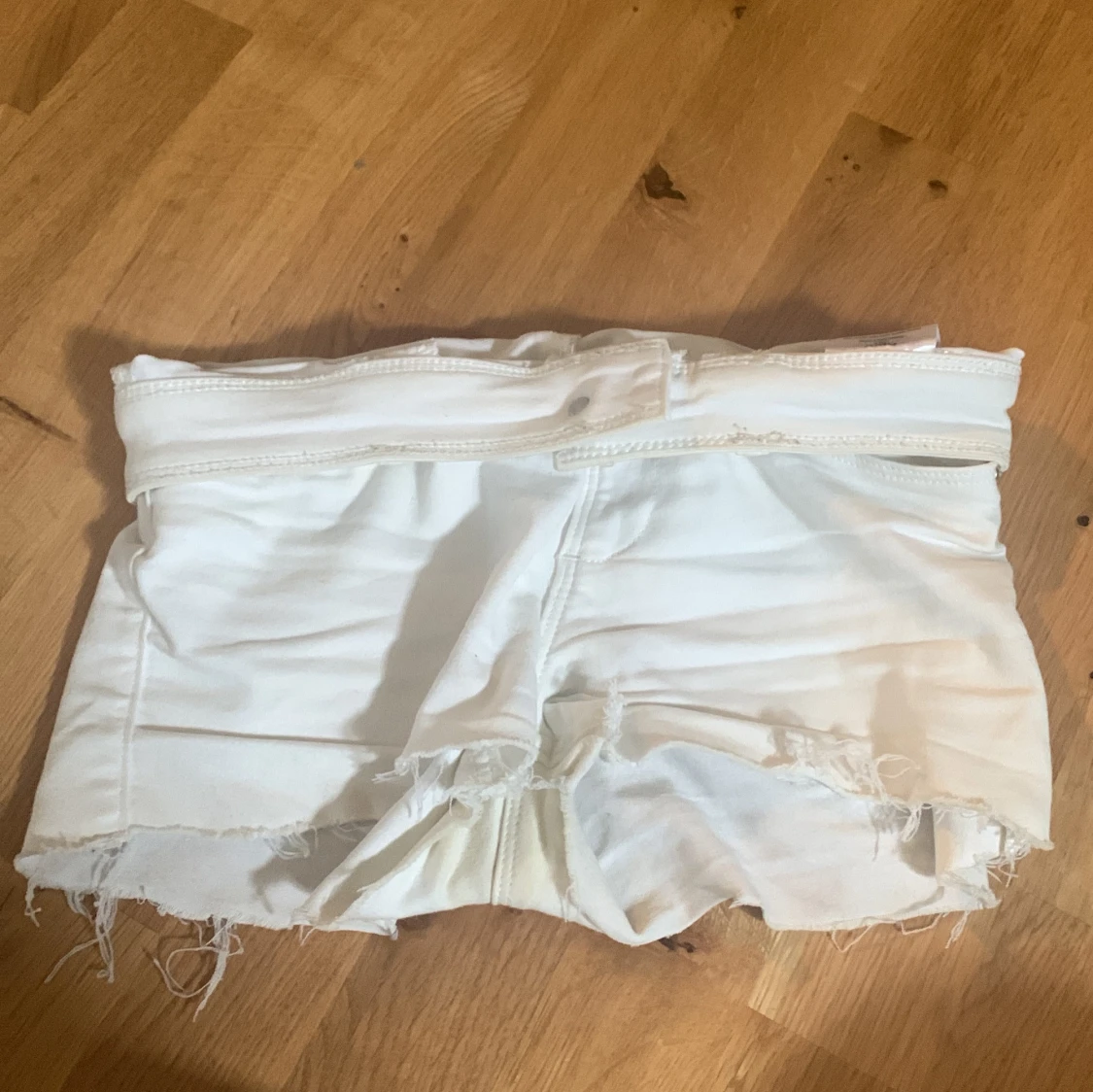 Vita shorts från only - 1