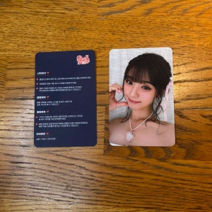 Unis Hyeonju photocard + Qr card ny  - Qr koden man skannar till musiken är ny och inte använd! Från Unis Swicy Keyring version 