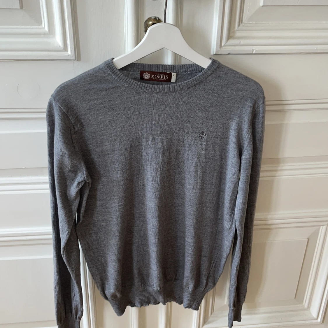 Grå stickad tröja från Morris