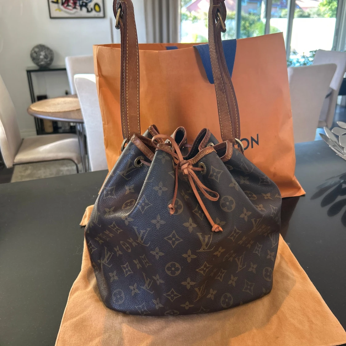 Louis Vuitton Monogram Noé axelväska