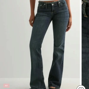nelly jeans - säljer dessa nya jeans från nelly, använda en gång!!! som nya!!!!! köpt för 699 säljer för 559
