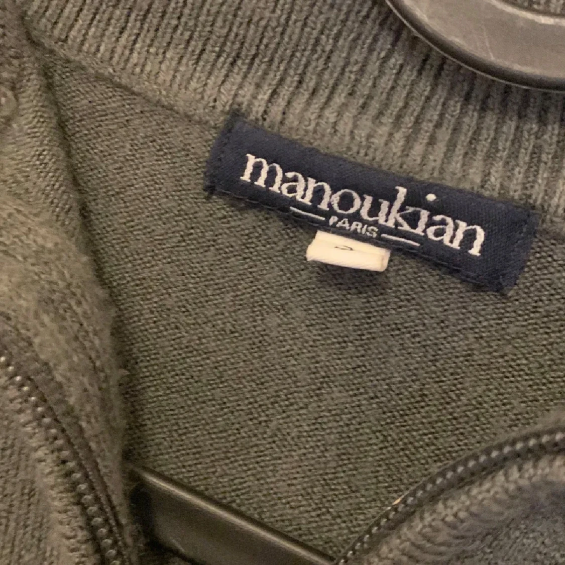 Grå half zip tröja från Manoukian - 2