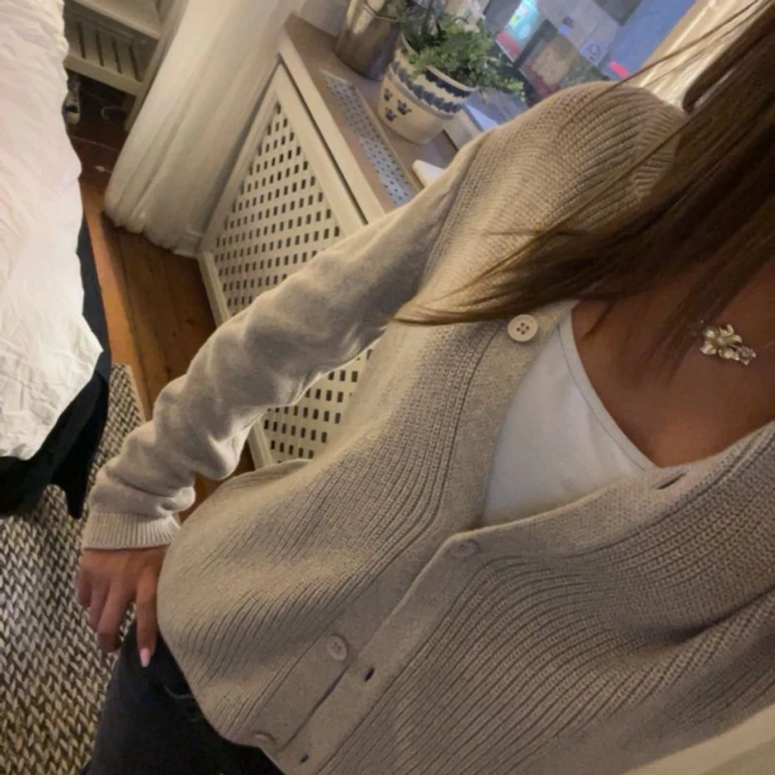 Beige stickad kofta från Marc O'Polo