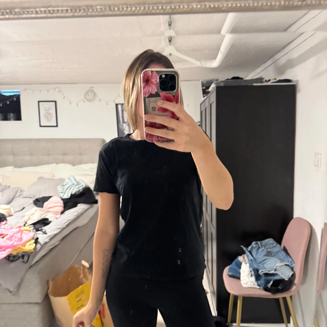 Svart basic t-shirt i bomull