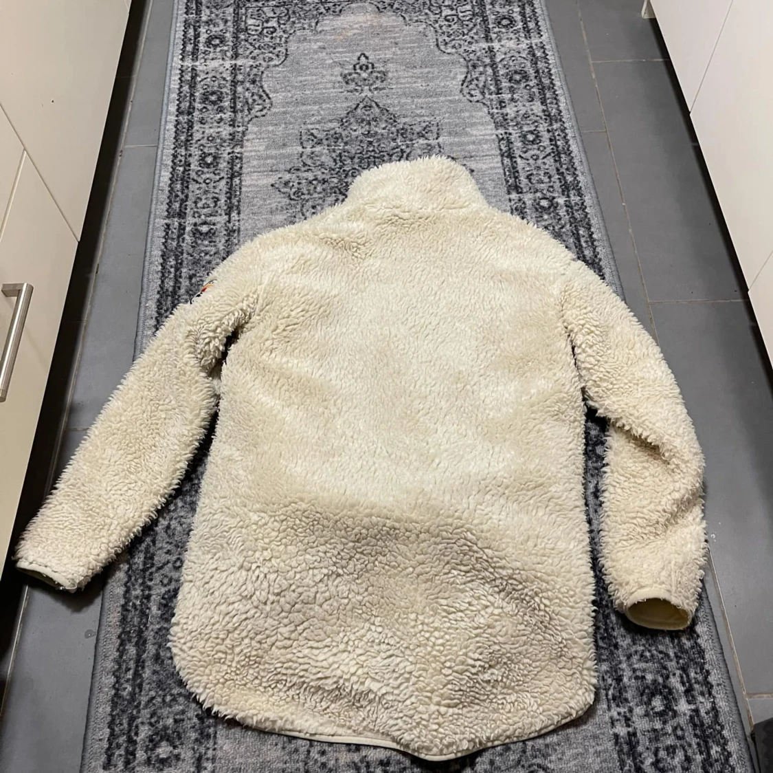 Beige teddyjacka från Everest - 3