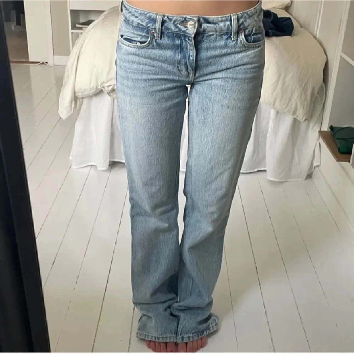  ljusblå jeans från zara🥰