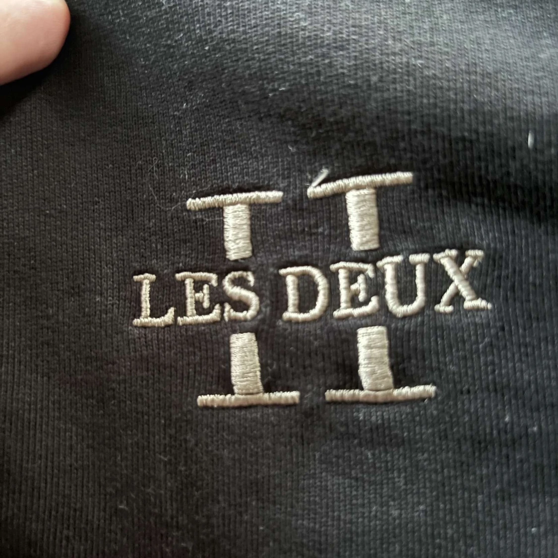 Svart sweatshirt från Les Deux