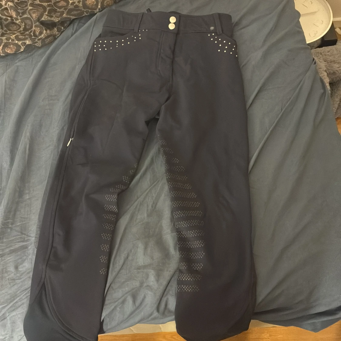 Svarta ridbyxor med silikongrepp CRW