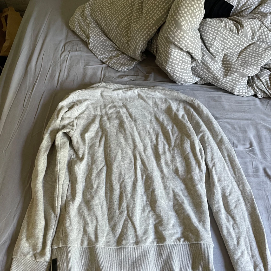 Grå sweatshirt från Calvin Klein Jeans - 3