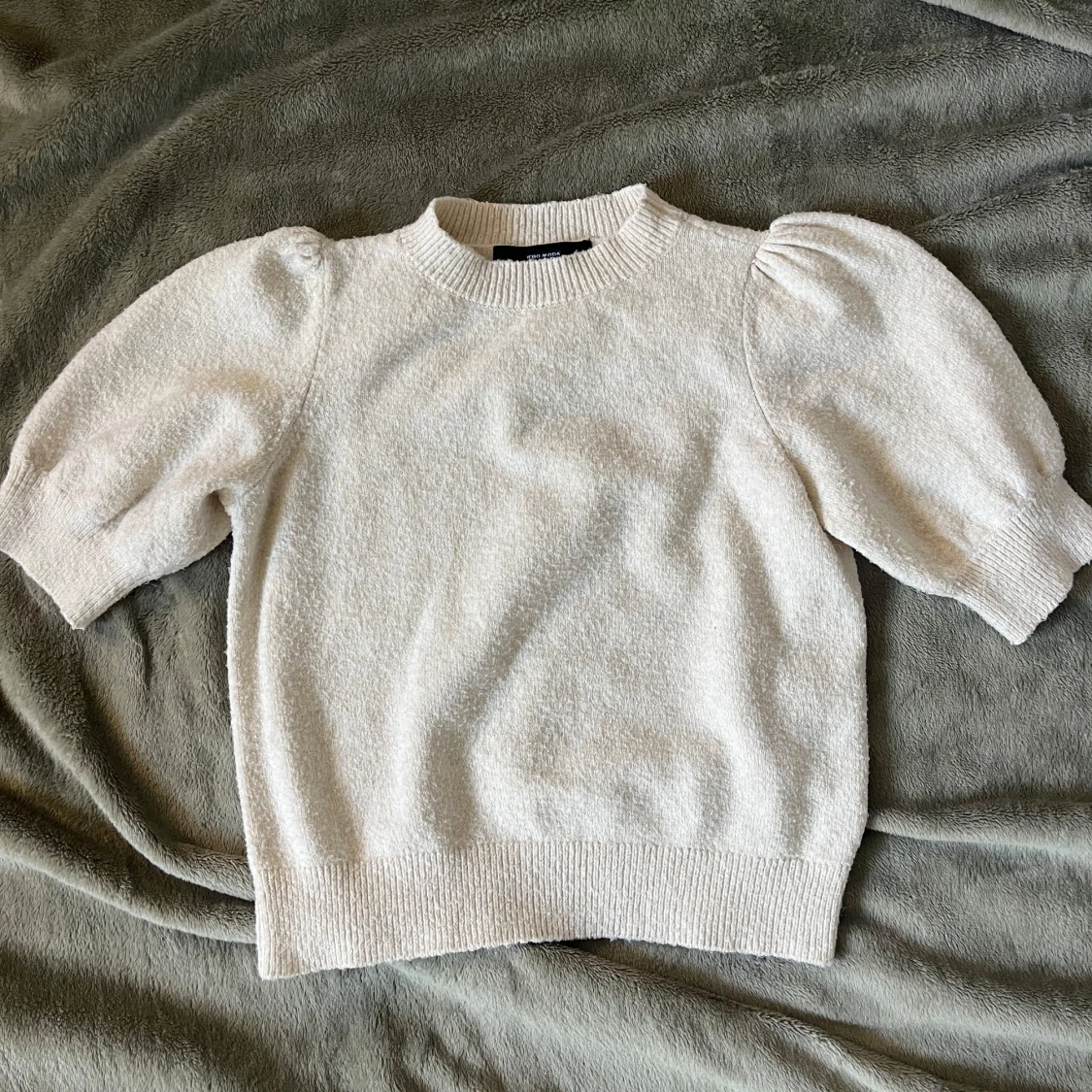 Vit stickad tröja från Vero Moda