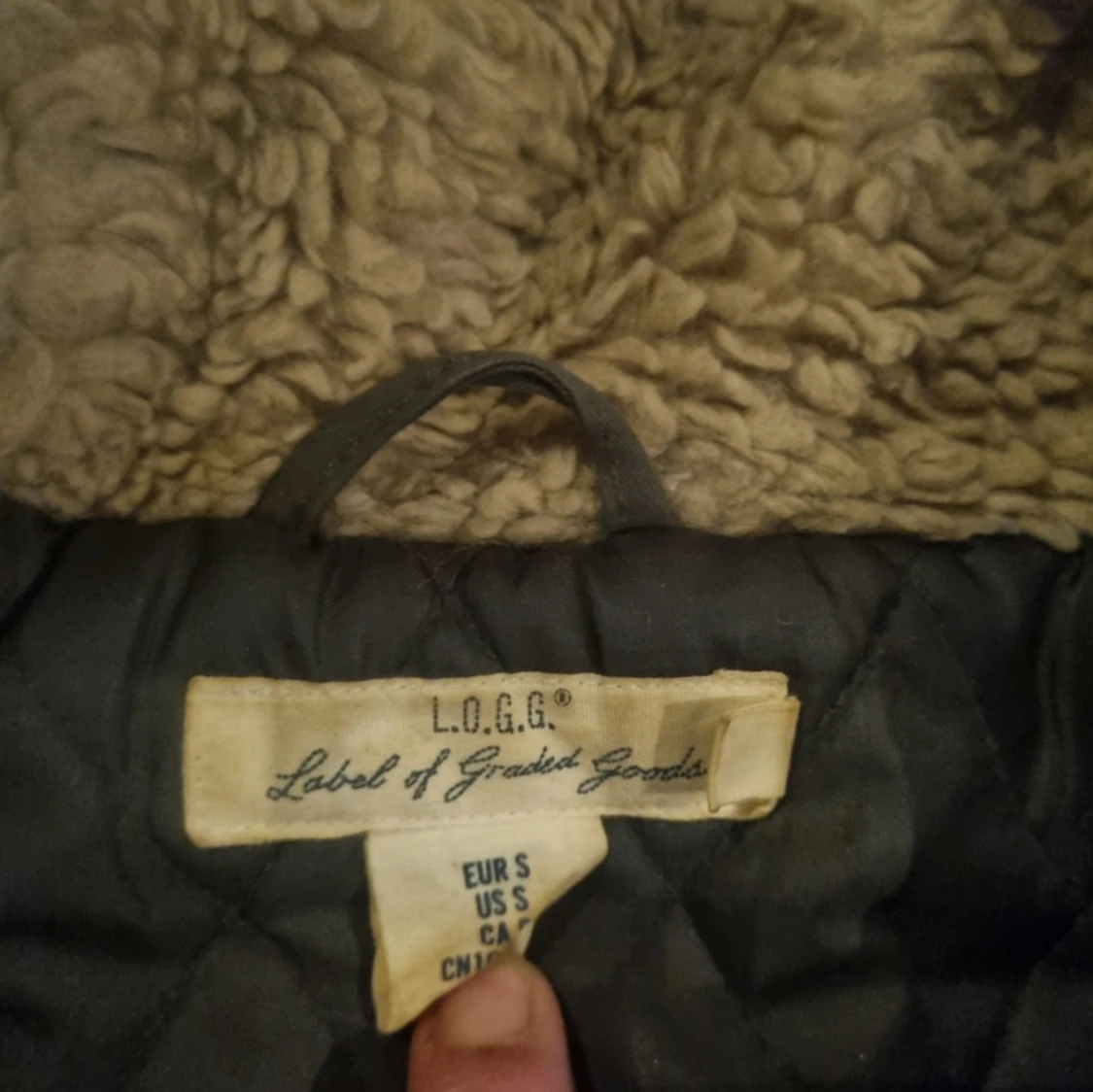 Olivgrön parkas från L.O.G.G. med foder - 1