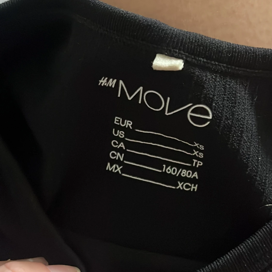 Svart ribbad croppad topp H&M Move XS - 2