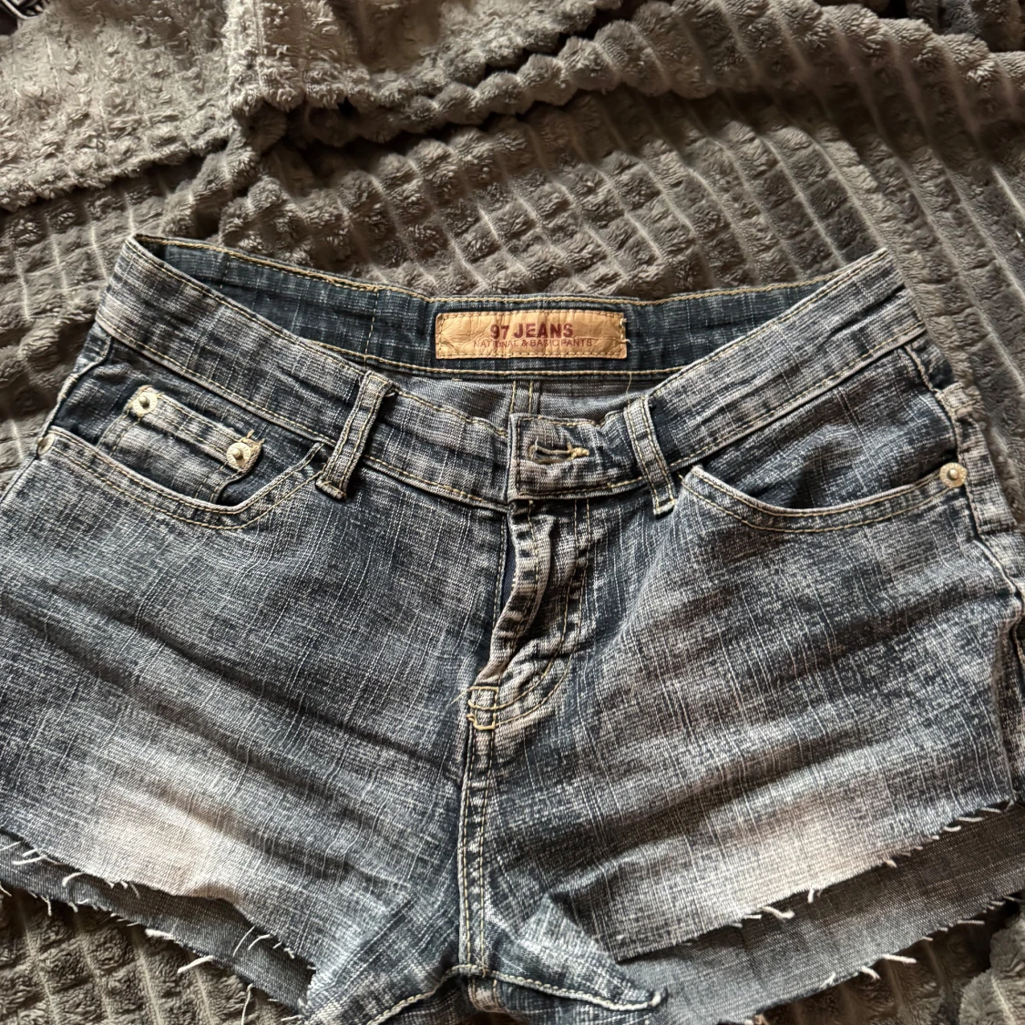 Blå jeansshorts från 97 Jeans - 1