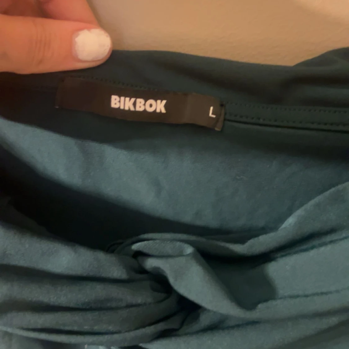 Mörkgrön omlotttopp från Bikbok - 3