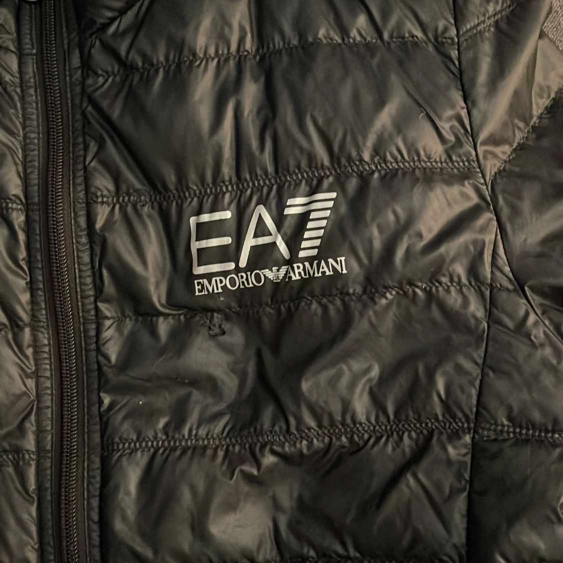 Svart pufferjacka från EA7 Armani - 2