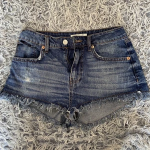 Shorts - Korta jeans shorts super snygga!!