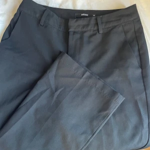 Bikbok kostymbyxor  - Jätte fina kostymbyxor, använd fåtal gånger🖤