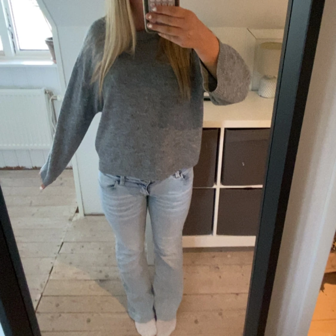 Grå stickad tröja från 157, storlek S