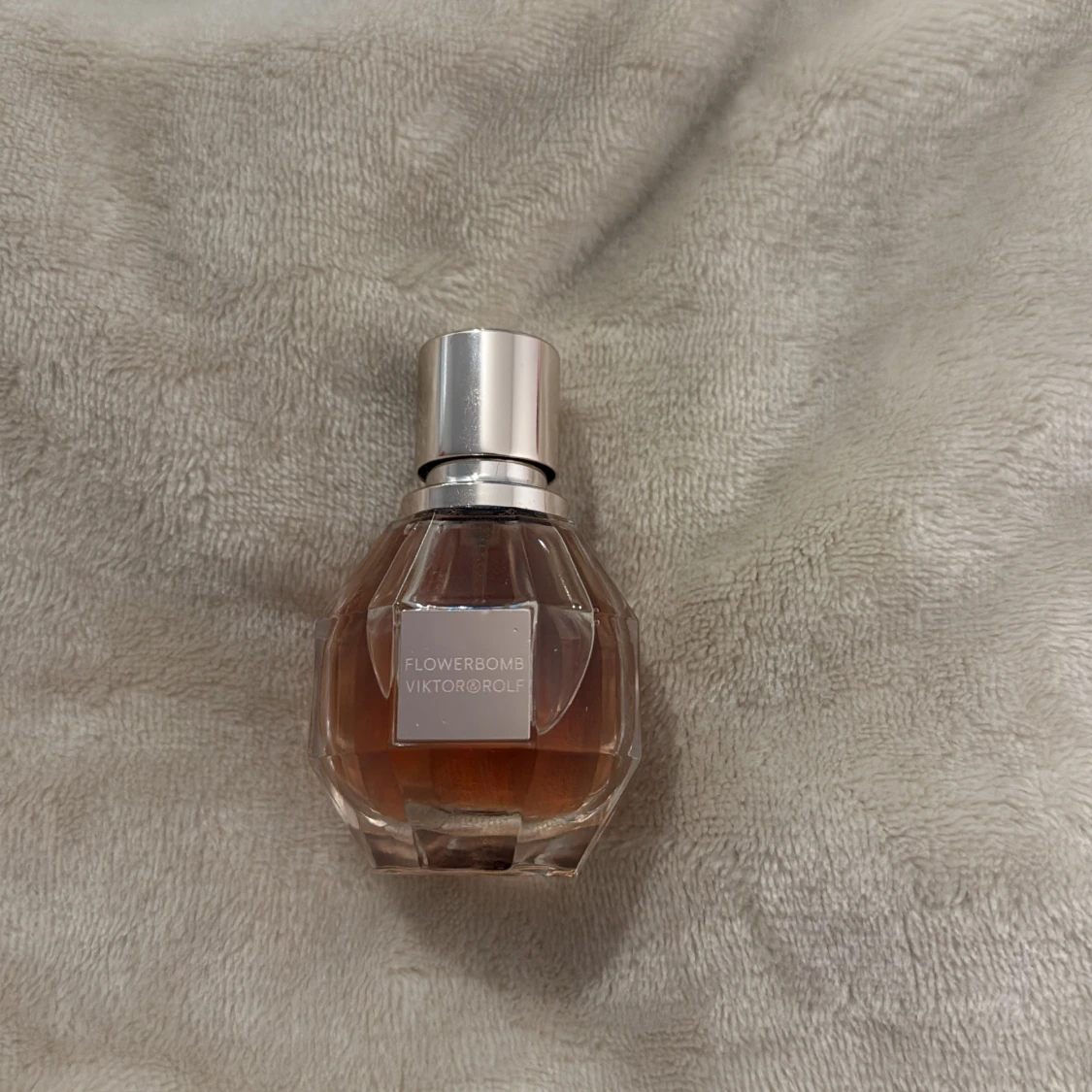 Viktor & Rolf Flowerbomb parfym - 1