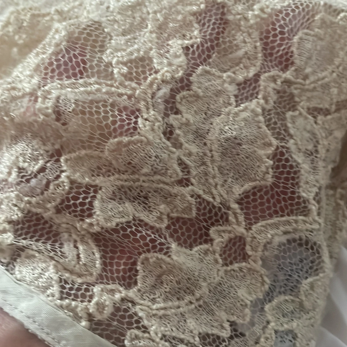 Beige spets bolerotopp från Lauritz - 2