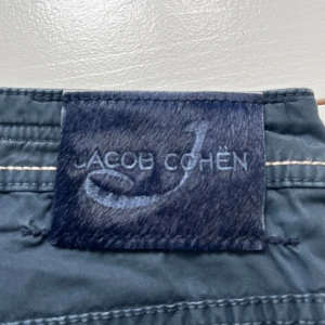 Jacob cohen jeans  - Använda men inga större defekter direkt. Storlek W36. Kom med frågor! 
