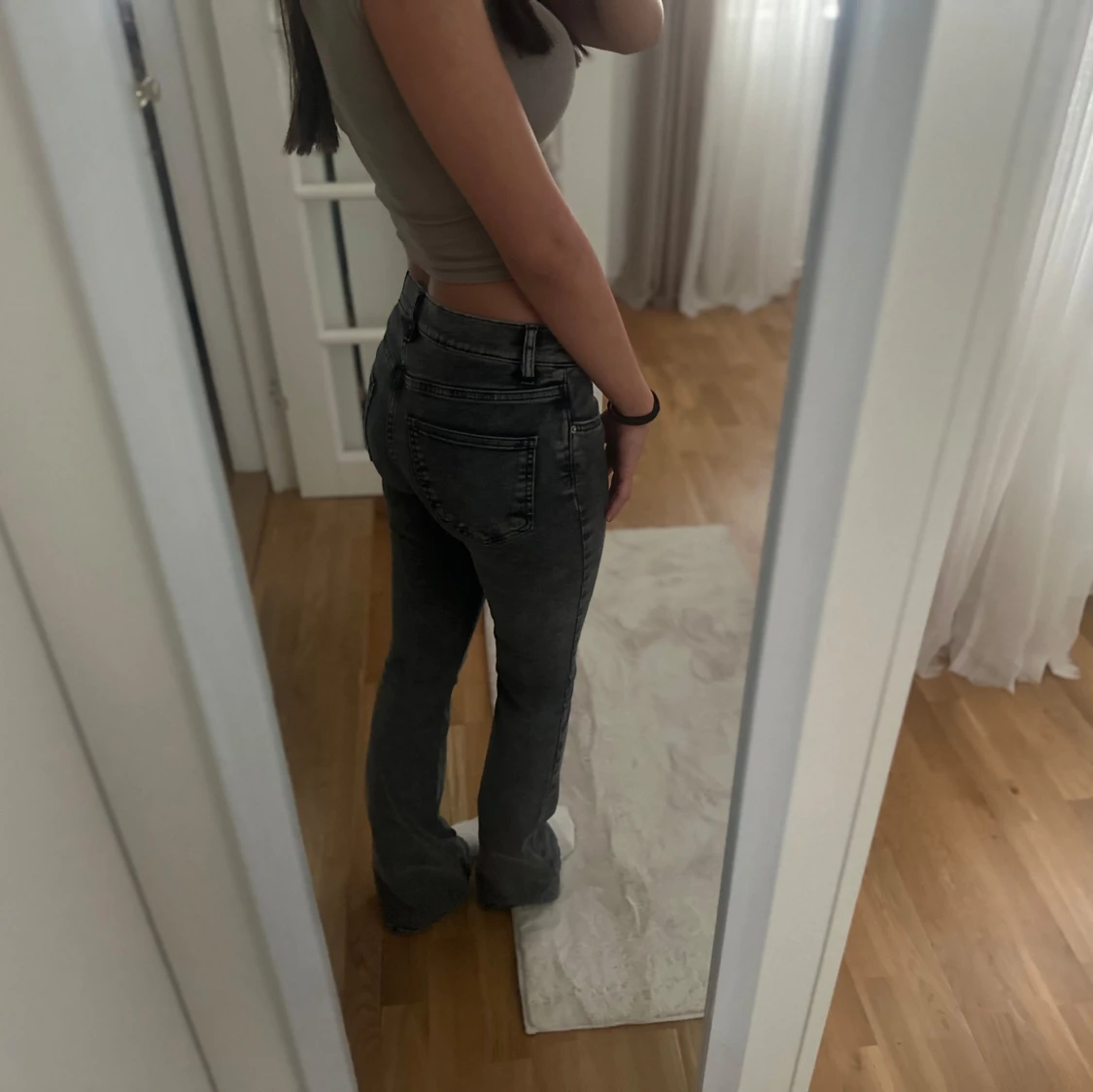 Grå bootcut jeans från Perfect Jeans - 1