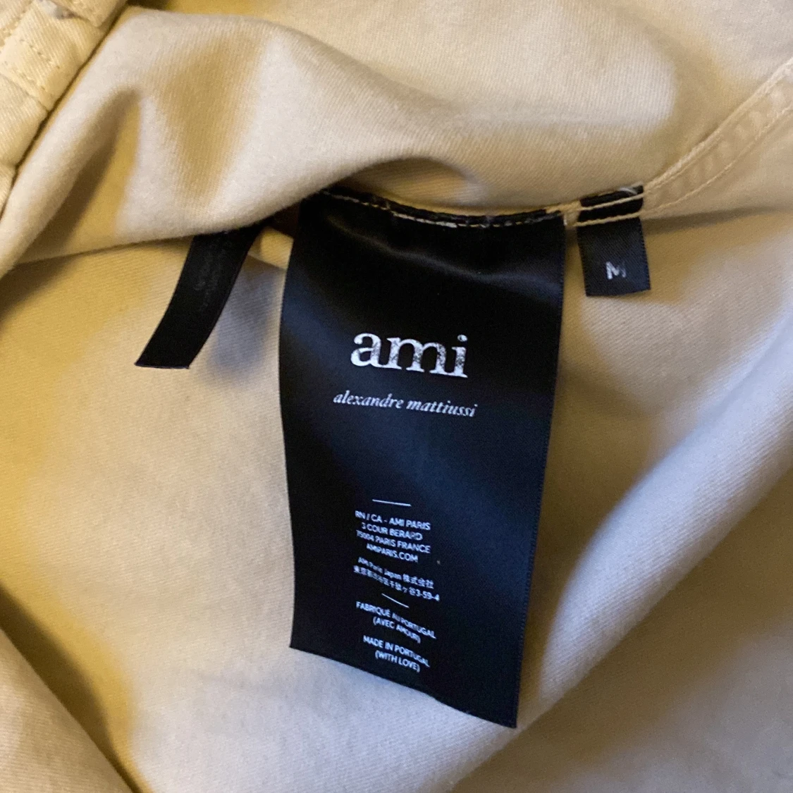 Beige kortärmad skjorta från Ami - 2