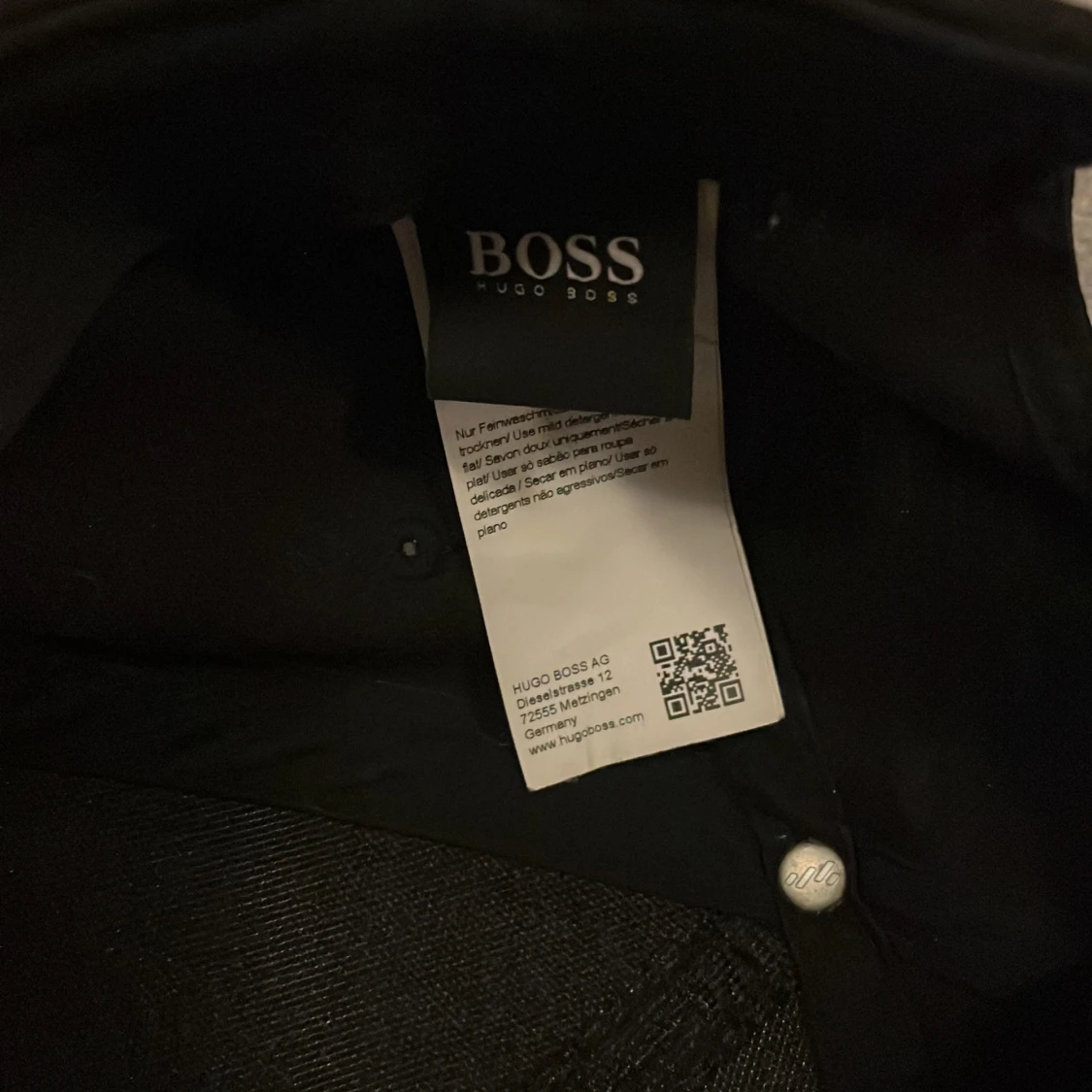 Svart keps från Hugo Boss - 2
