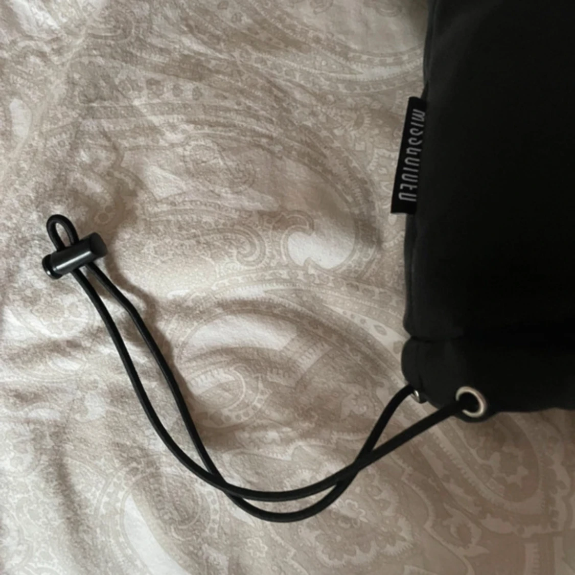 Svart pufferjacka från Missguided - 4