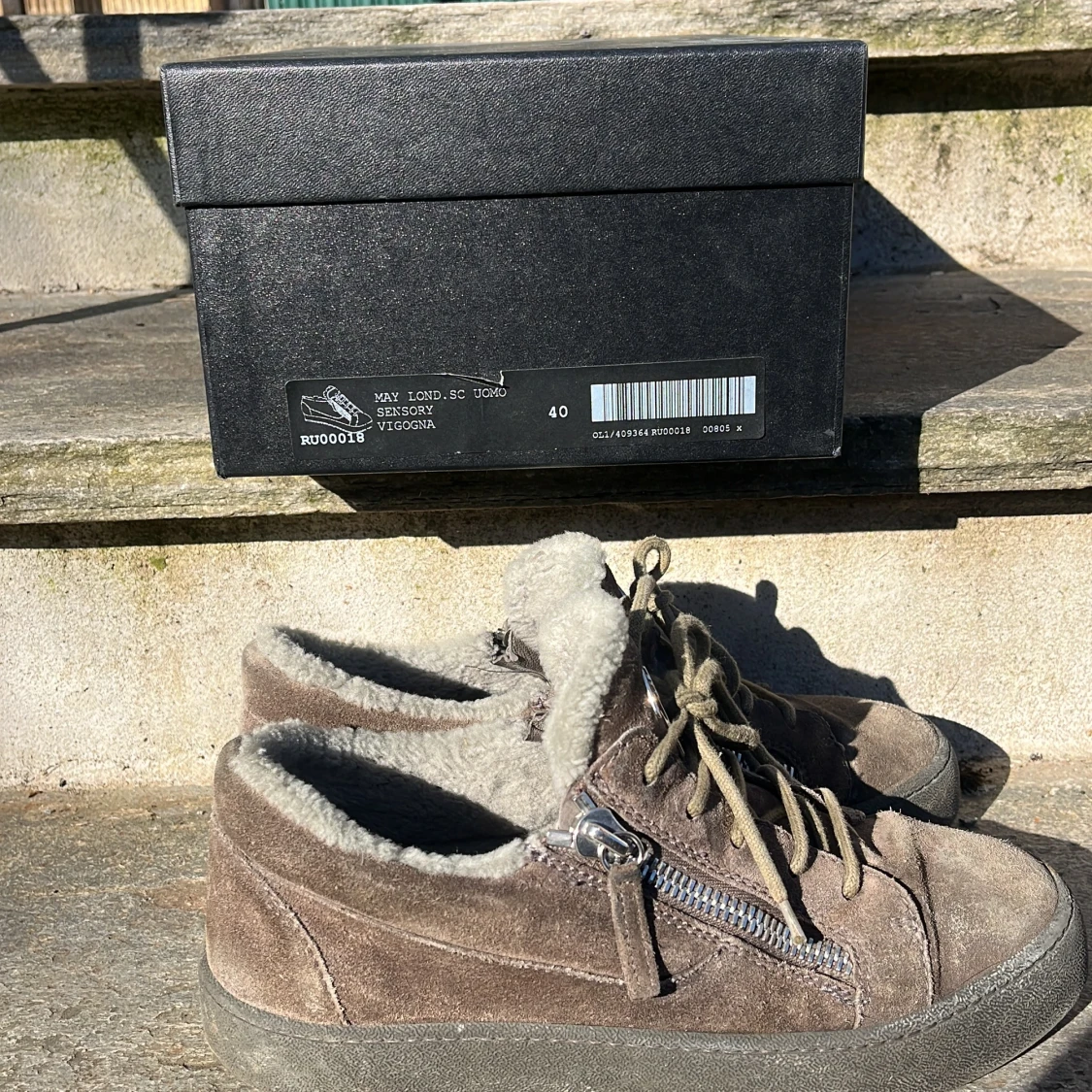 Bruna sneakers med foder och dragkedja - 2
