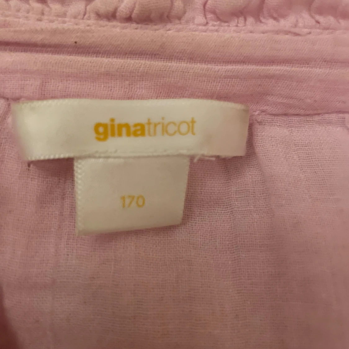 Rosa blus från Gina  - 2