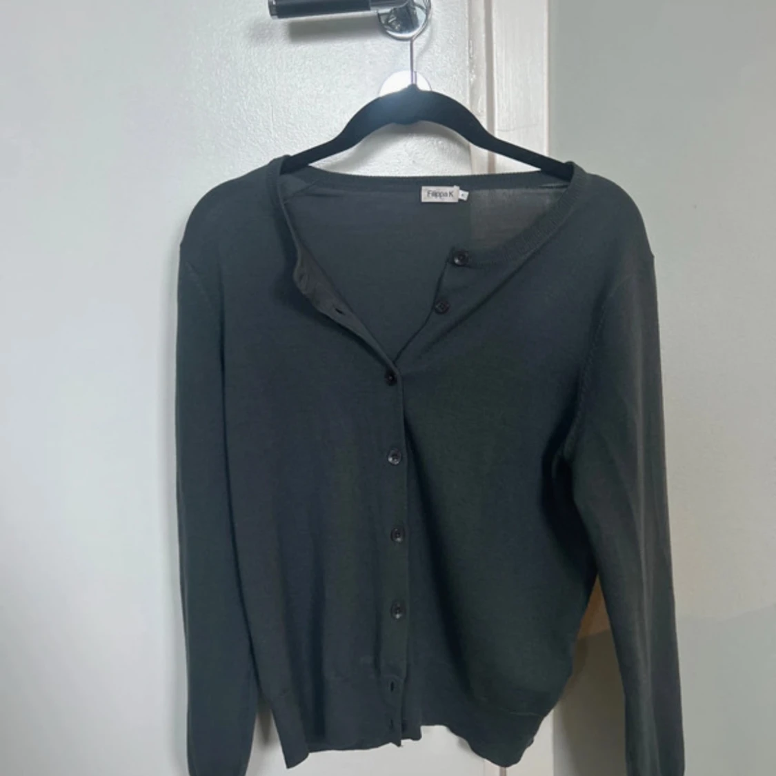 Mörkgrå kofta från Filippa K - 1